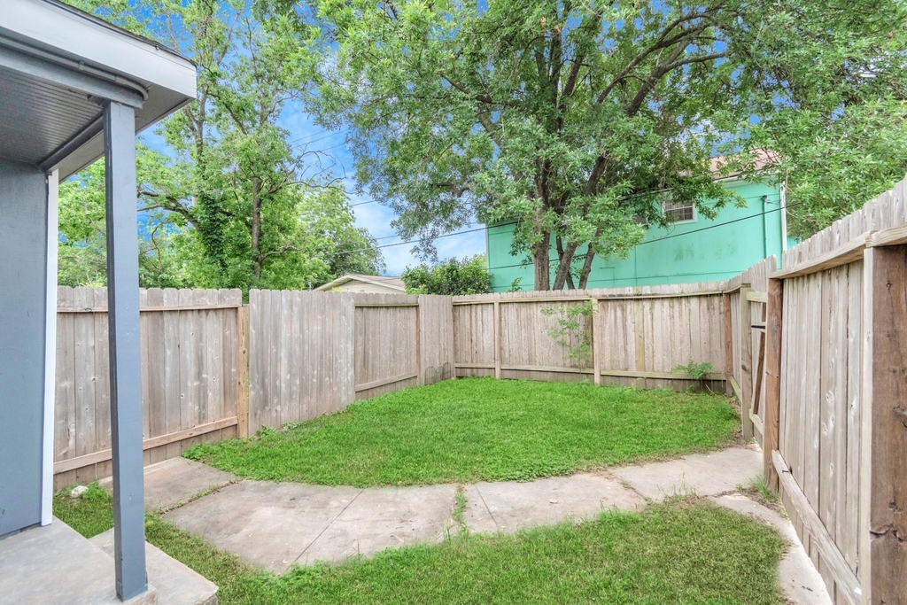 4701 Burket - Photo 12