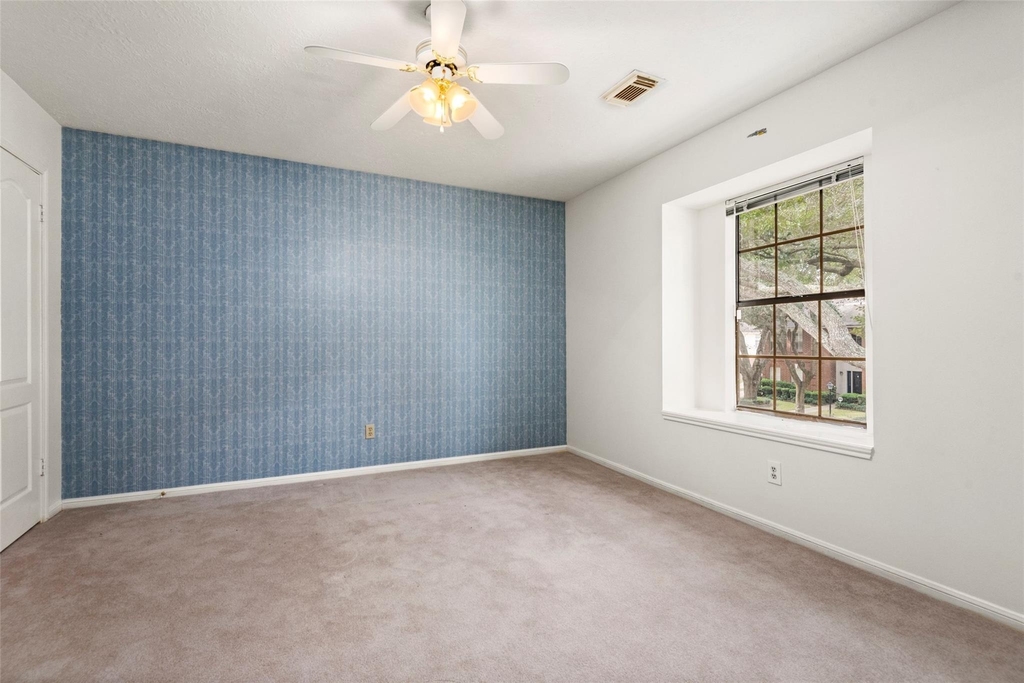 2415 Parkwood Lane - Photo 31