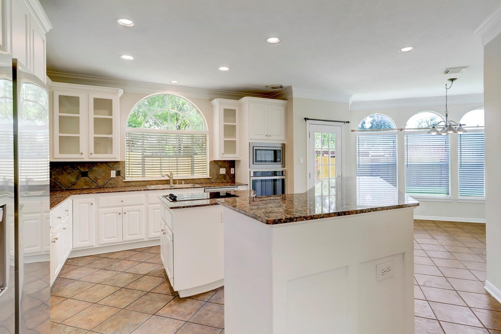 5365 Lampasas Street - Photo 15