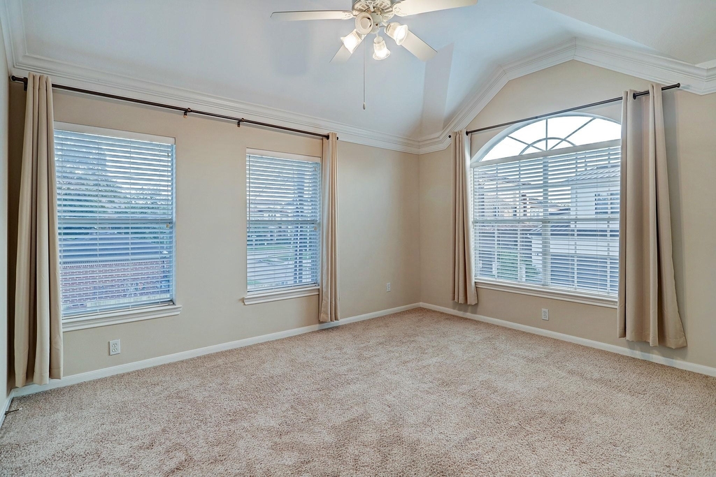 5365 Lampasas Street - Photo 21