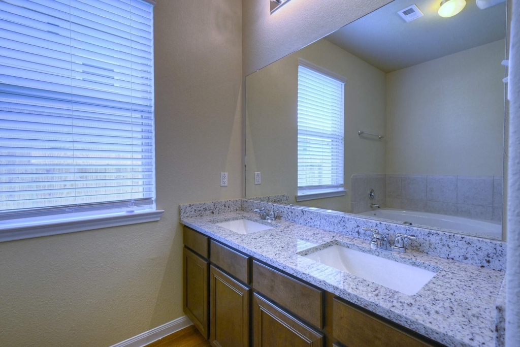 17131 Devon Dogwood Trail - Photo 13