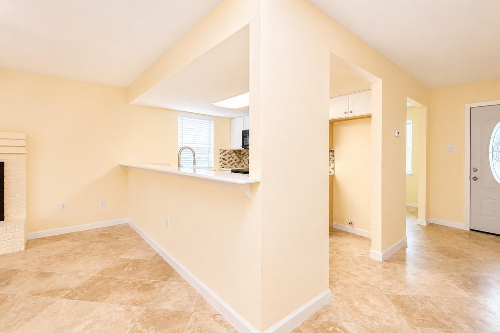 2110 Whiteback Drive - Photo 9