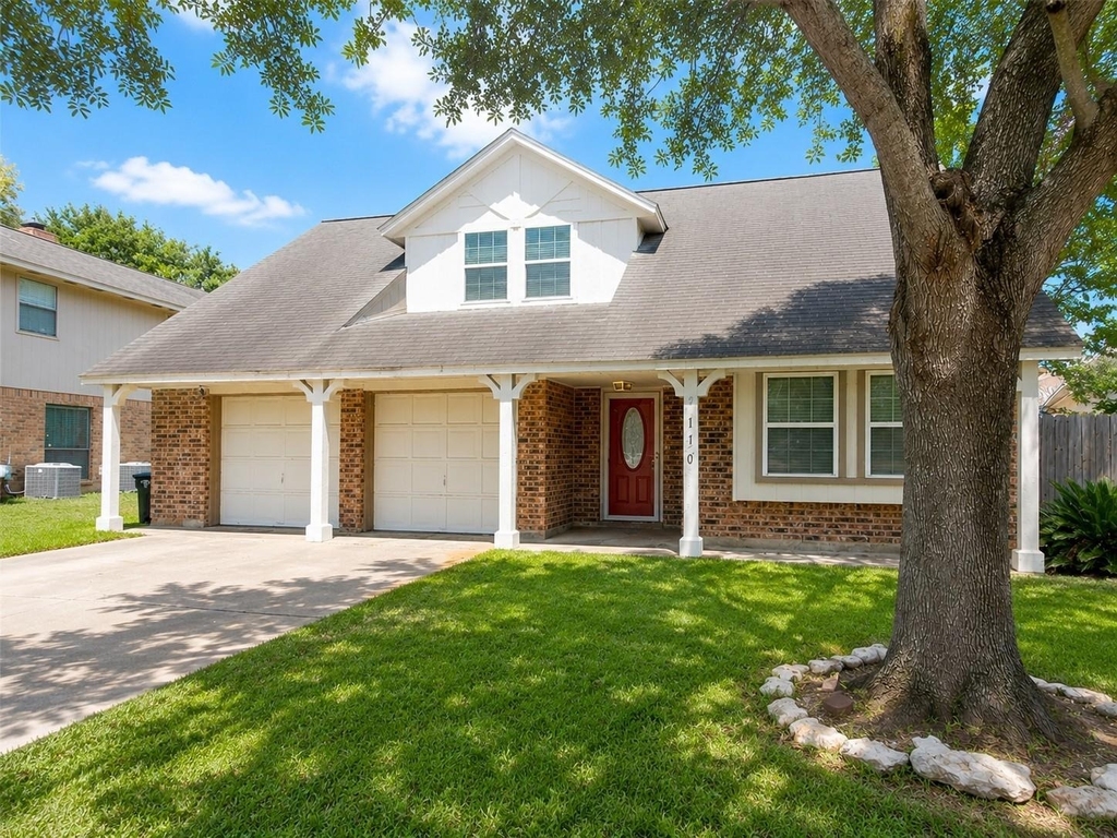 2110 Whiteback Drive - Photo 0