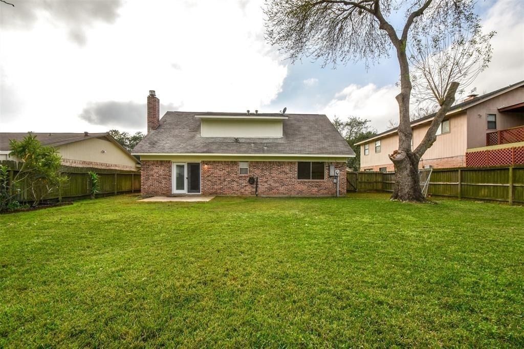 2110 Whiteback Drive - Photo 33