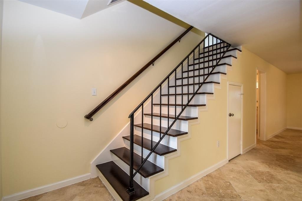 2110 Whiteback Drive - Photo 7