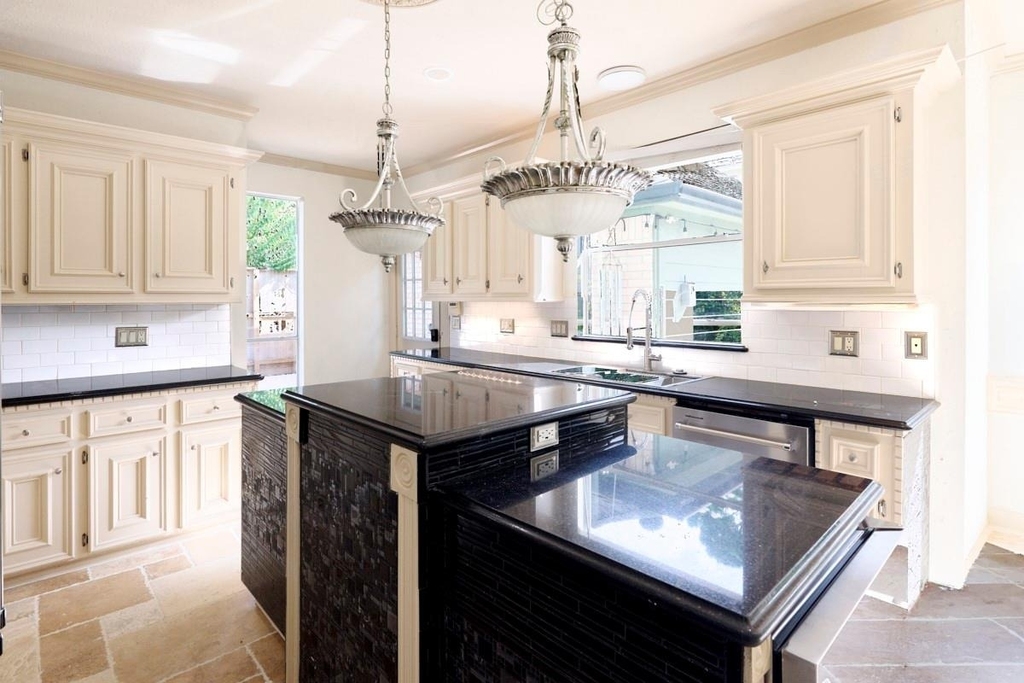 17210 Chagall Lane - Photo 6