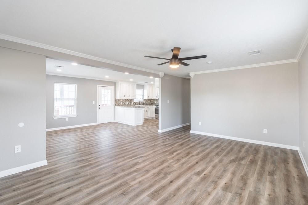 725 10th Street - Photo 4