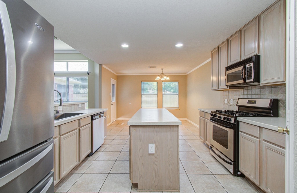 24203 Emory Green Street - Photo 21
