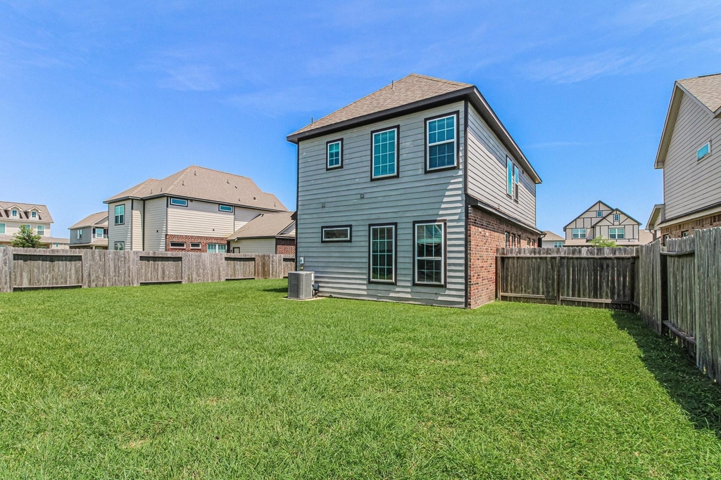 3209 Youngs Meadow Lane - Photo 14