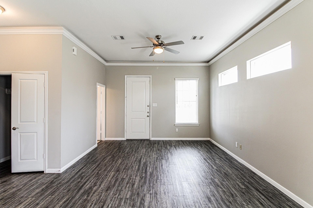 3209 Youngs Meadow Lane - Photo 3