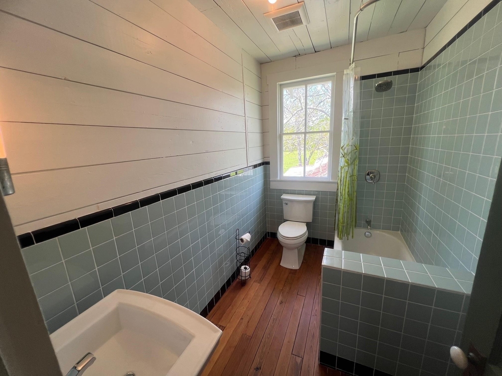 618 Bayridge Road - Photo 4