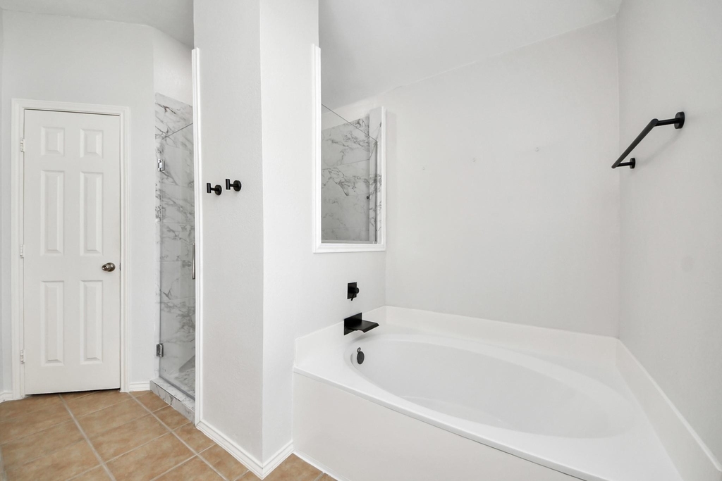 20418 Port Bishop Lane - Photo 29