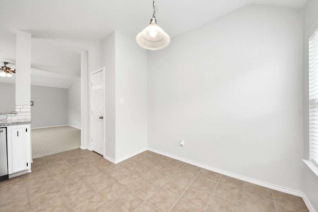 20418 Port Bishop Lane - Photo 18