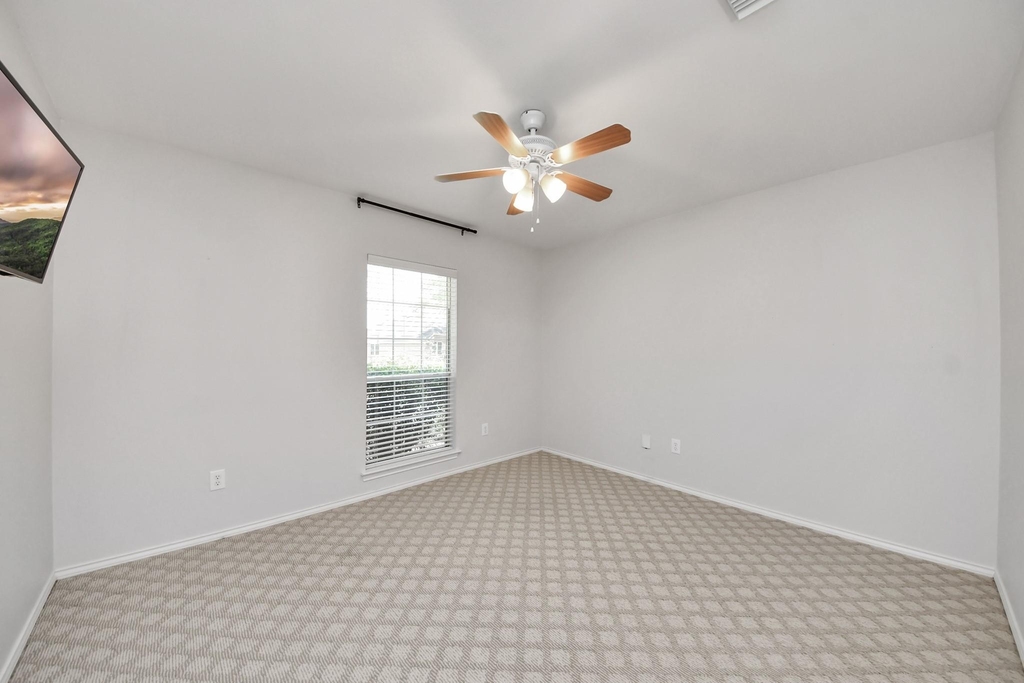 20418 Port Bishop Lane - Photo 31