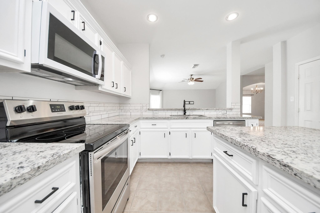 20418 Port Bishop Lane - Photo 14