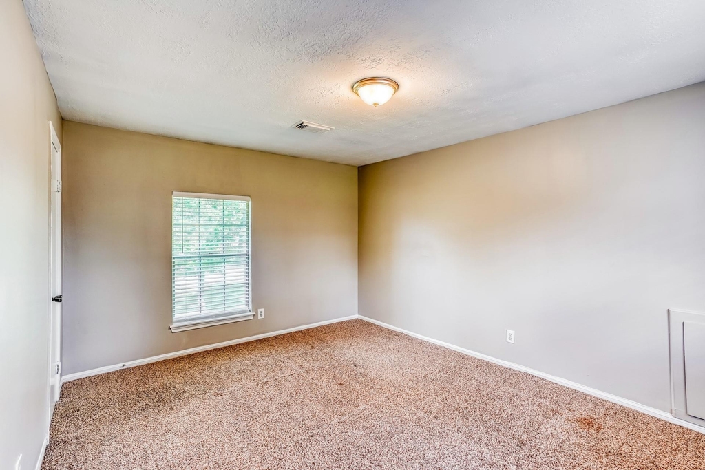 25115 Burrard Street - Photo 13