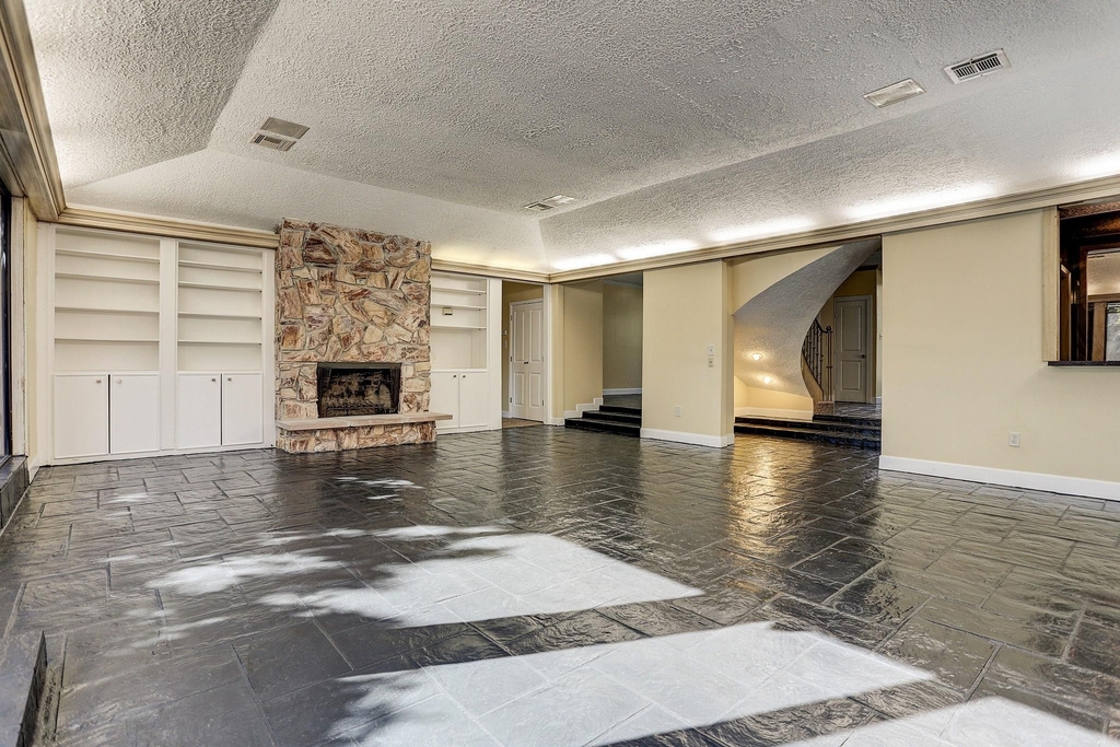 5203 Braesvalley Drive - Photo 7