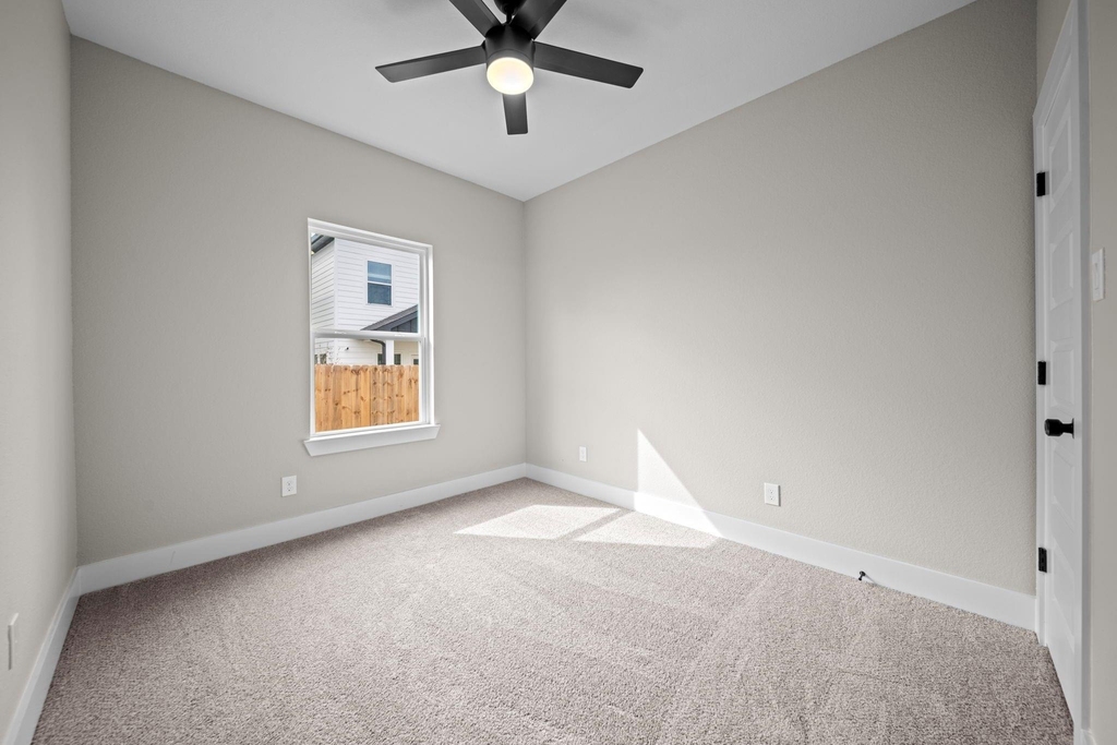929 Green Meadow Lane - Photo 14