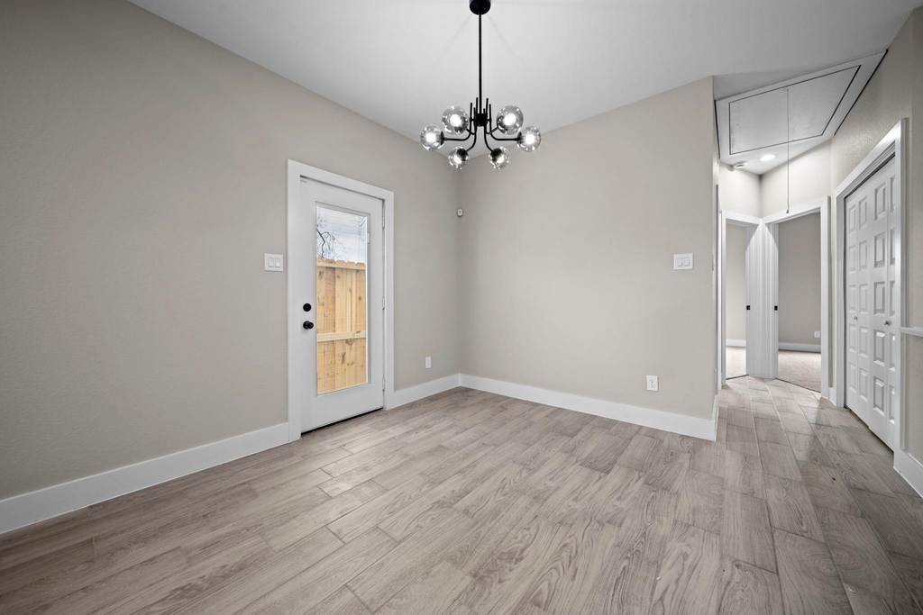 929 Green Meadow Lane - Photo 5