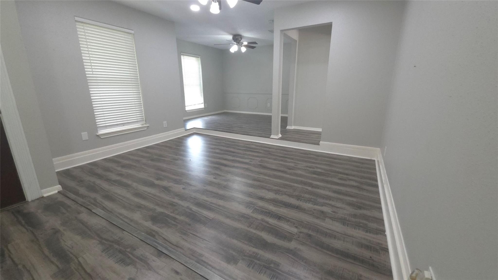 1119 Montour Drive - Photo 3