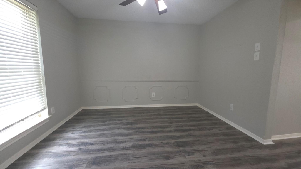 1119 Montour Drive - Photo 5