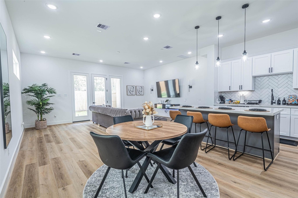 3505 Ennis Street - Photo 1