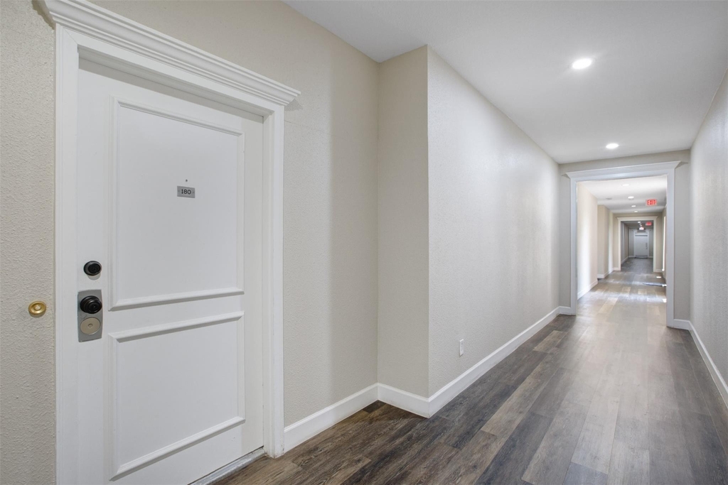 2475 Underwood Street - Photo 2