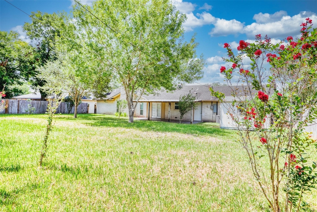 607 Rosewood Drive - Photo 16