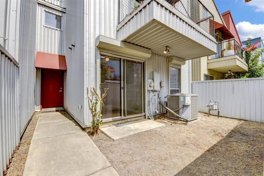 1211 Arthur Street - Photo 5