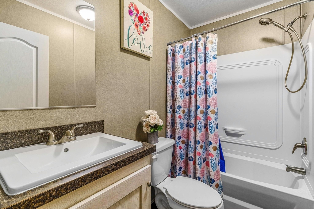 211 Woodstock - Photo 14