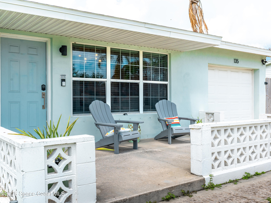 135 Melaleuca Drive - Photo 1