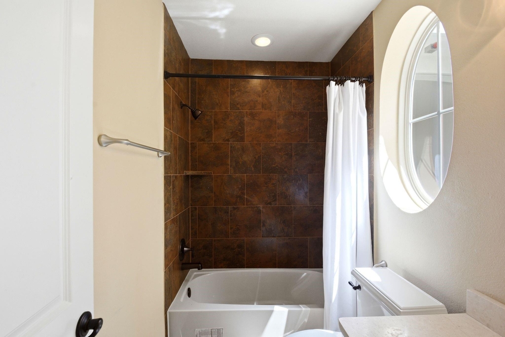 1652 Norfolk Street - Photo 8