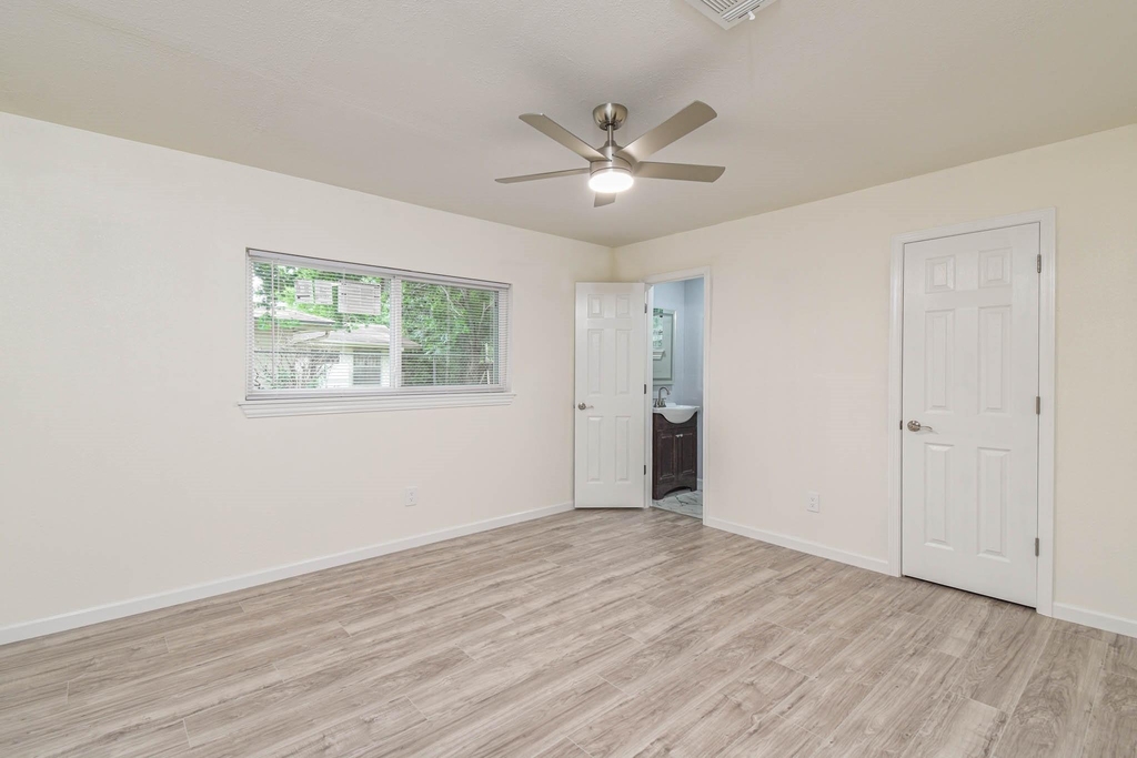 5003 Denoron Drive - Photo 22