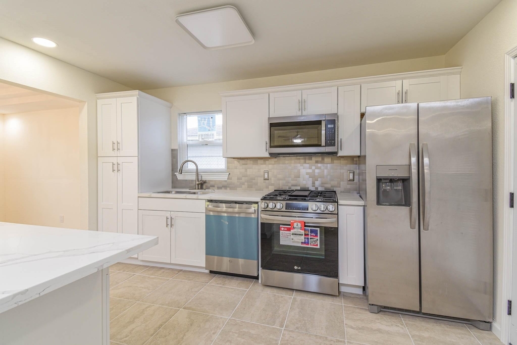 5003 Denoron Drive - Photo 10