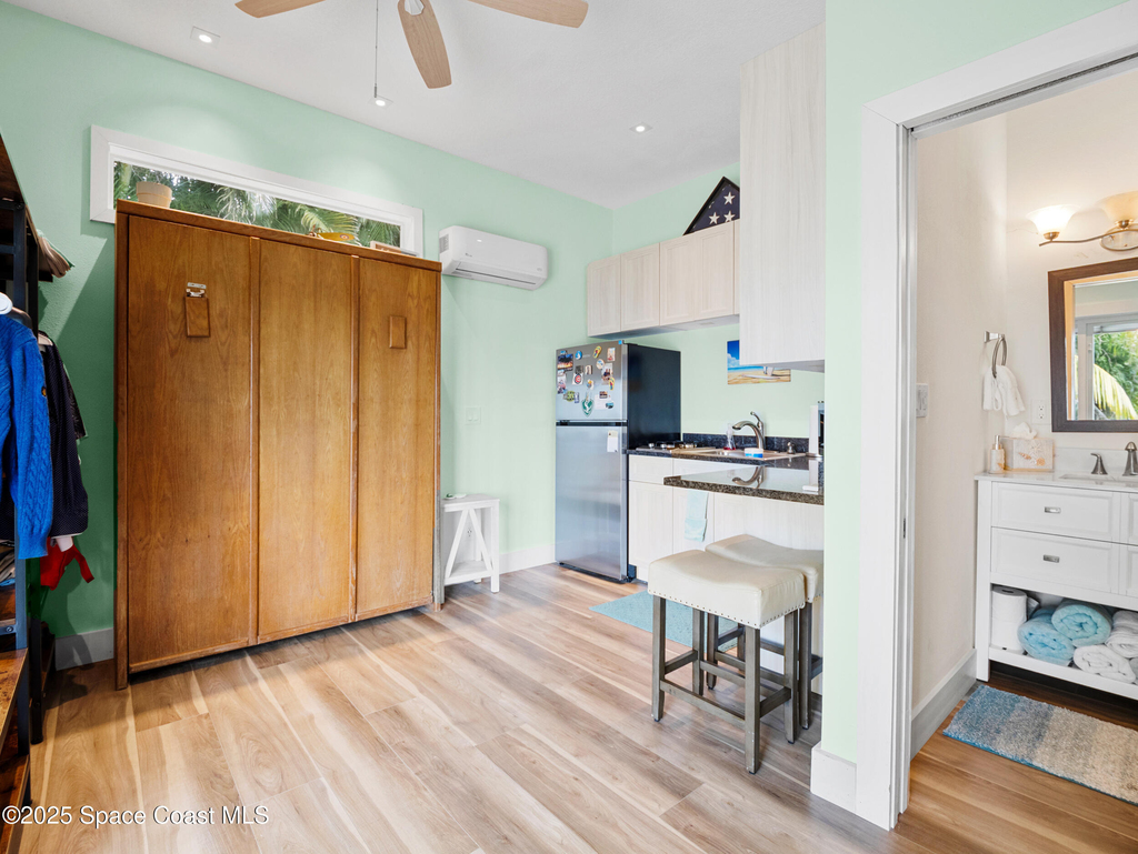 165 Crispin Street - Photo 31
