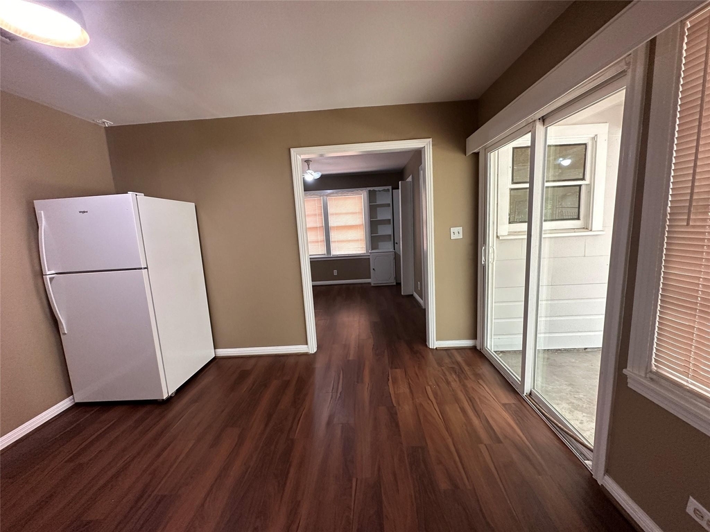 1121 Millie Street - Photo 12