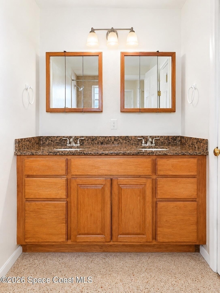 217 Martin Street - Photo 13