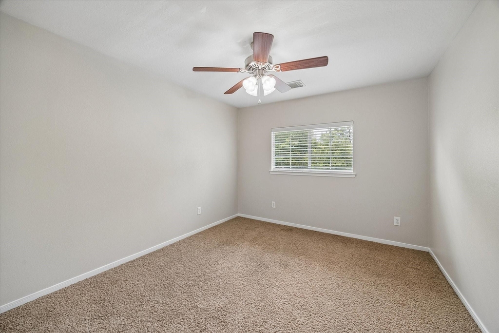 6218 Lovage Avenue - Photo 14