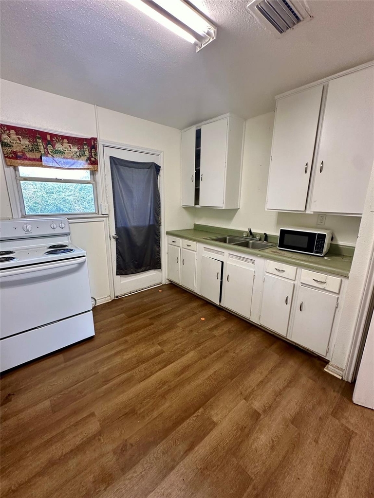 308 N Dallas Street - Photo 3