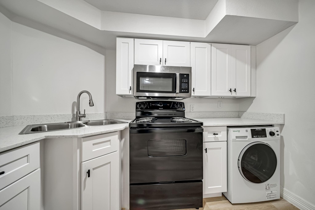 411 Avenue A - Photo 15