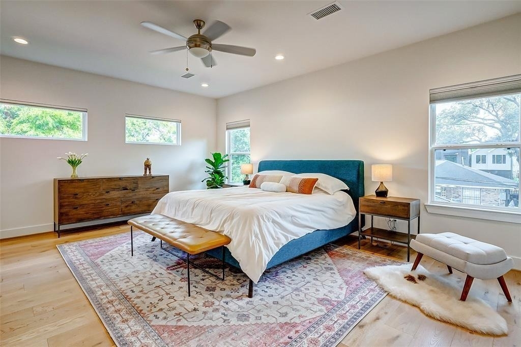 306 E 28th Street - Photo 20