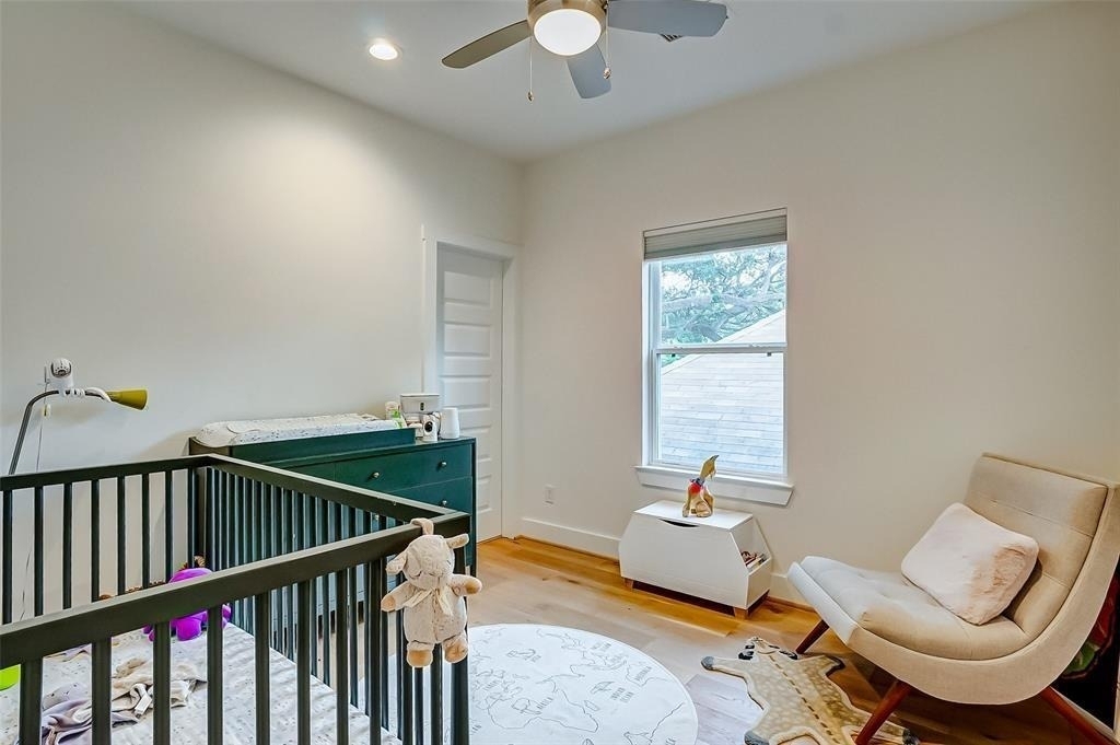 306 E 28th Street - Photo 27