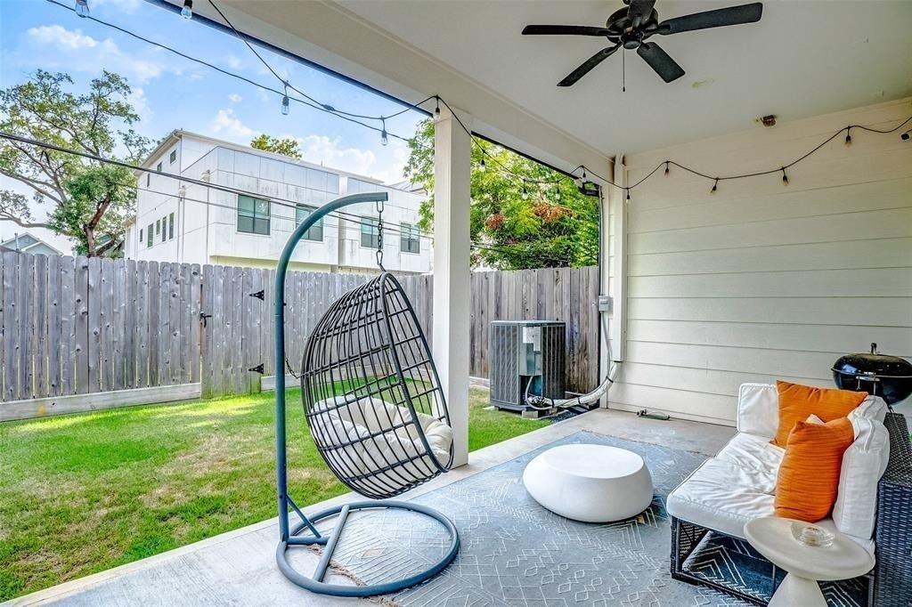 306 E 28th Street - Photo 38