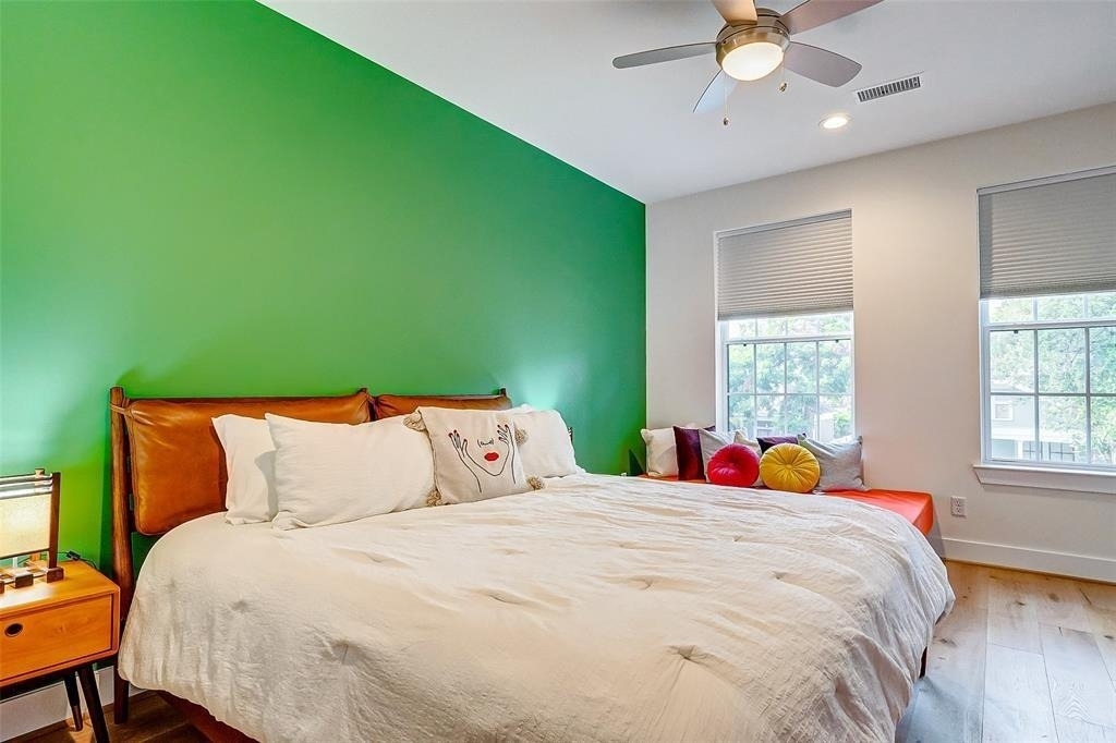 306 E 28th Street - Photo 29