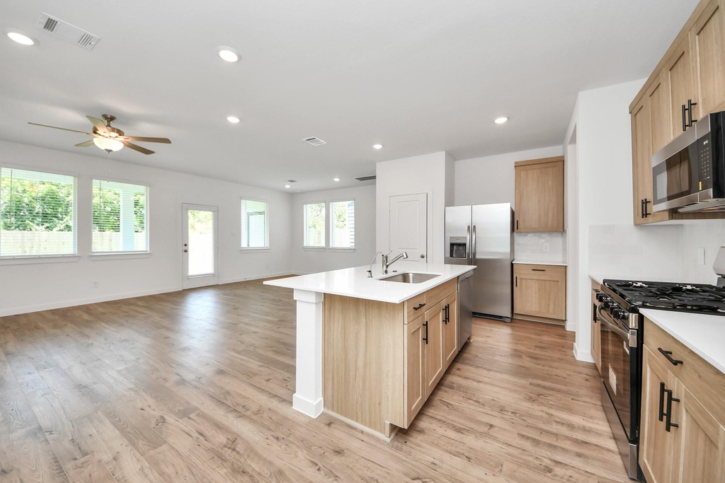 2138 Olivos Street - Photo 8
