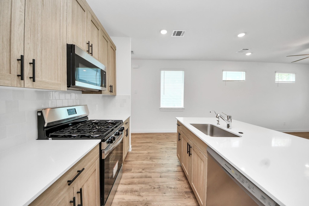 2138 Olivos Street - Photo 14