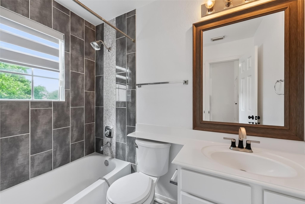 1311 Rene Court - Photo 35