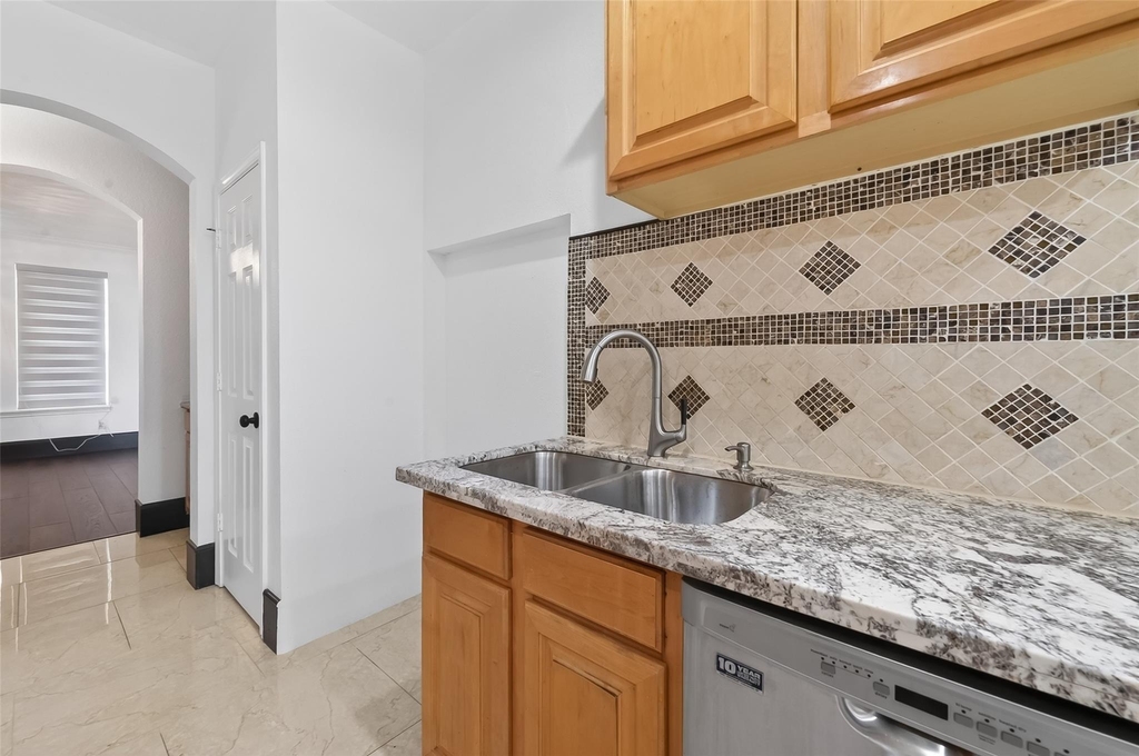 1311 Rene Court - Photo 16