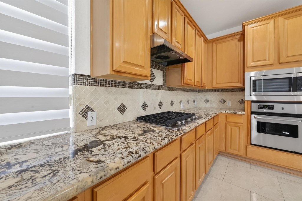 1311 Rene Court - Photo 14