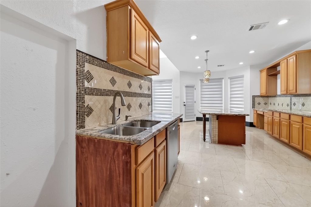 1311 Rene Court - Photo 17